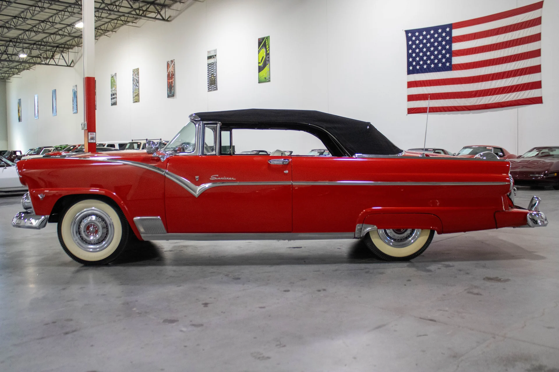 1955 Ford Fairlane Sunliner photo 14