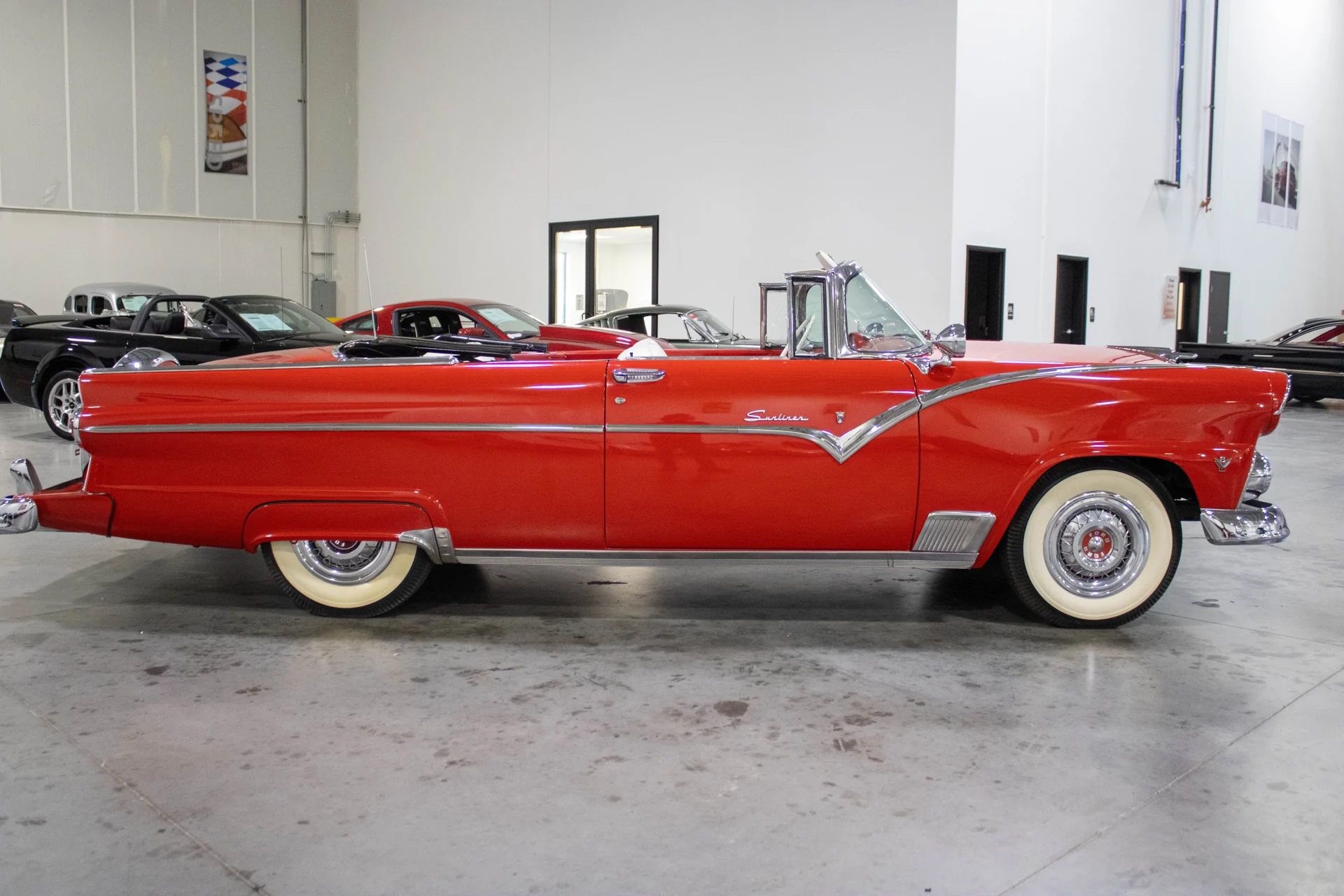 1955 Ford Fairlane Sunliner photo 6