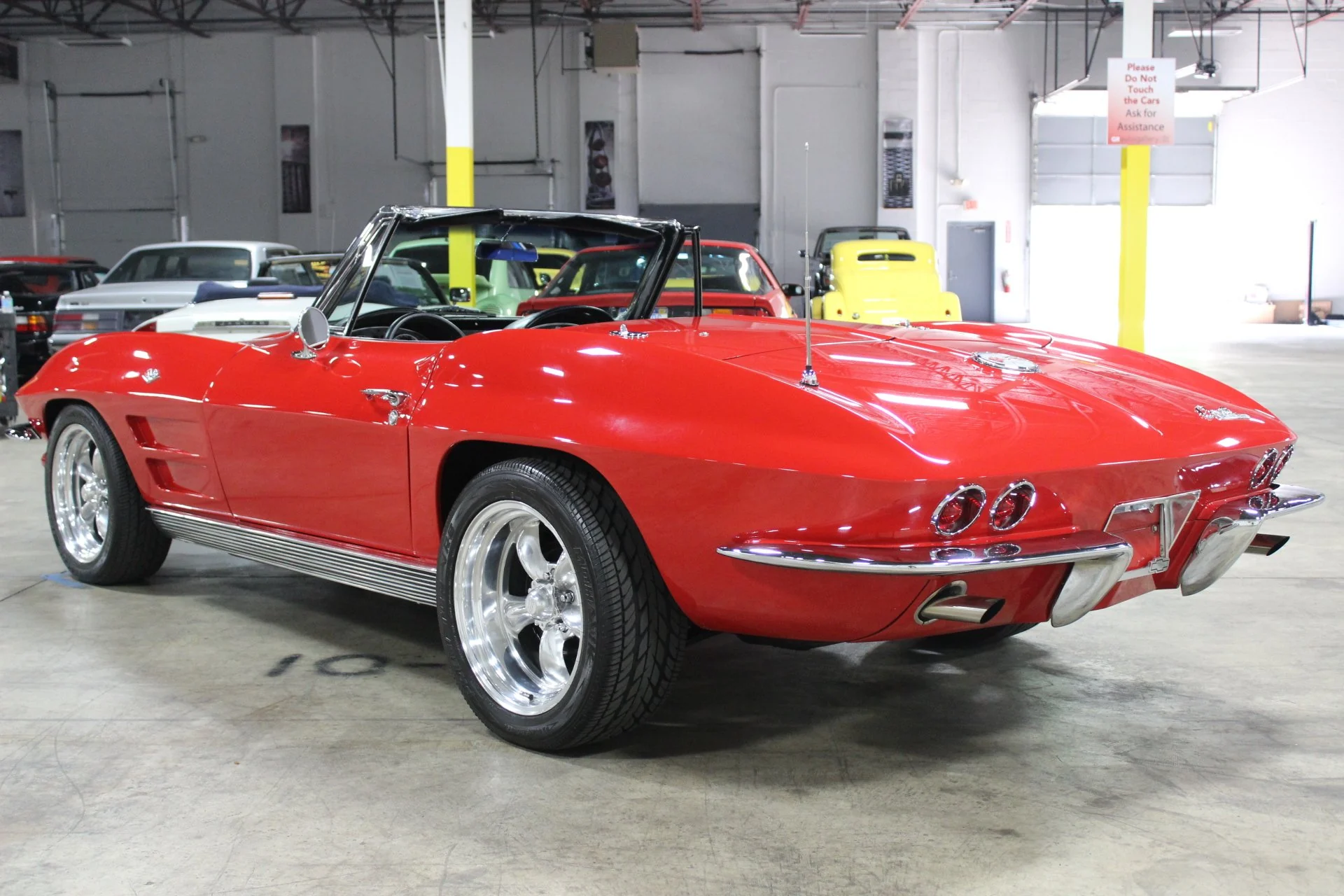 1963 Chevrolet Corvette Stingray photo 3