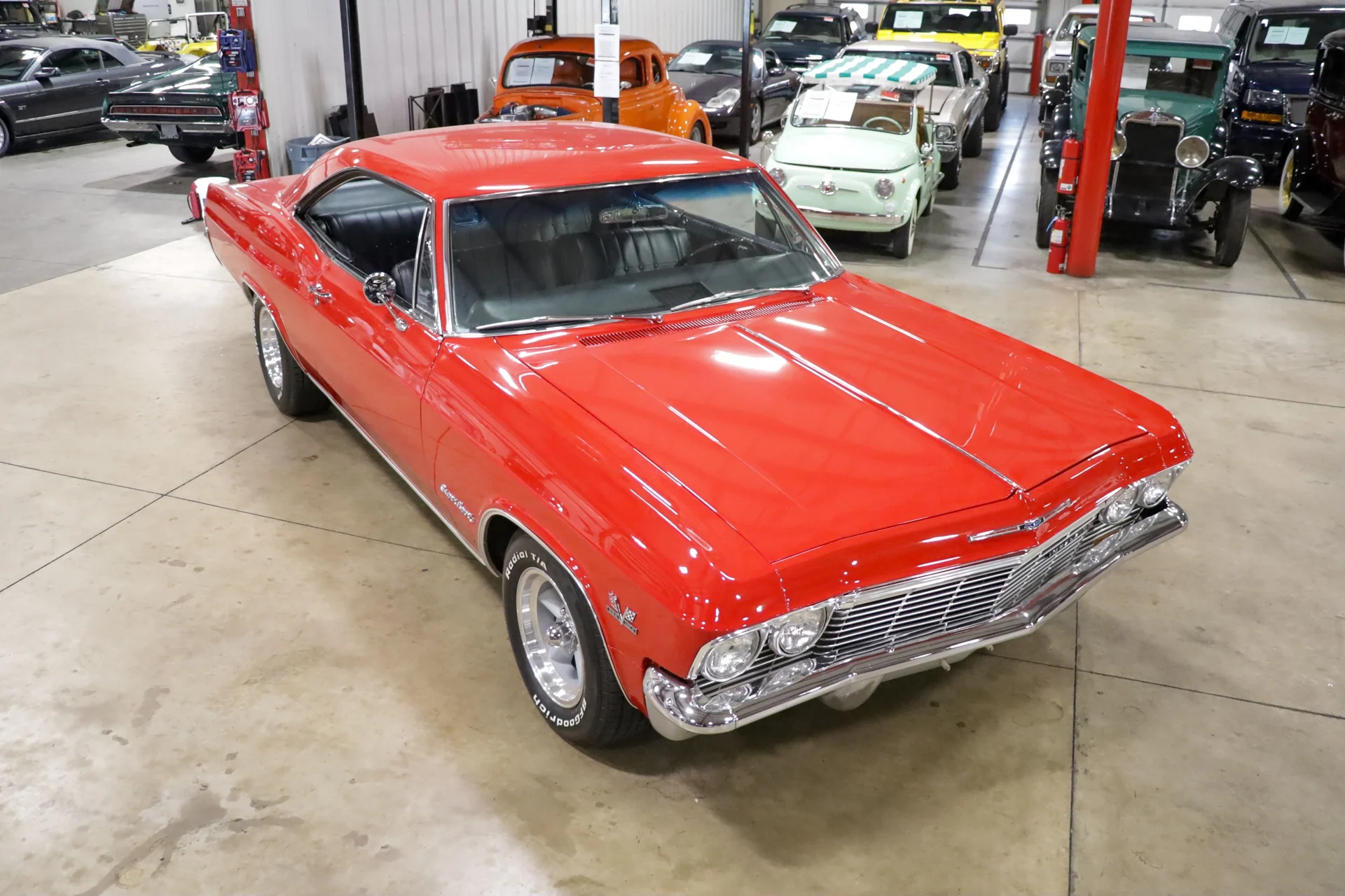 1965 Chevrolet Impala SS photo 10