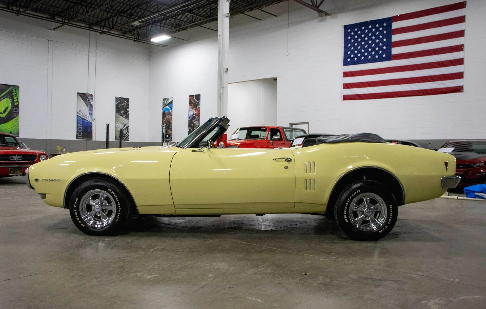 1968 Pontiac Firebird photo 3